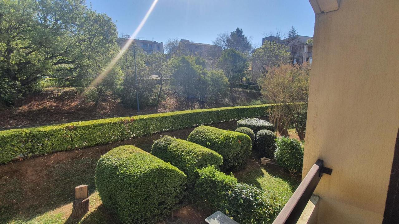 Le Studio Des Garrigues - Climatise Greoux-les-Bains Luaran gambar