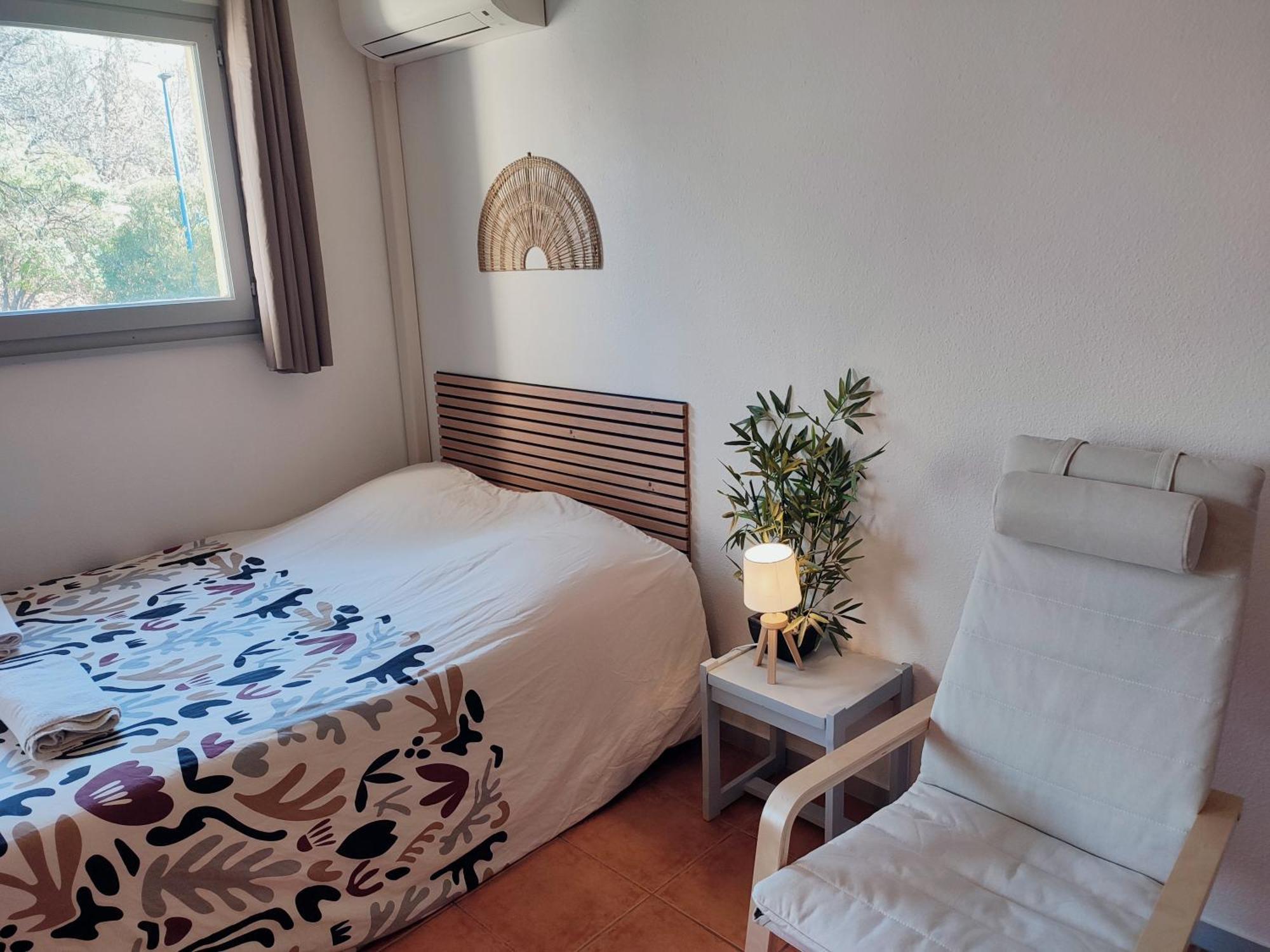 Le Studio Des Garrigues - Climatise Greoux-les-Bains Luaran gambar